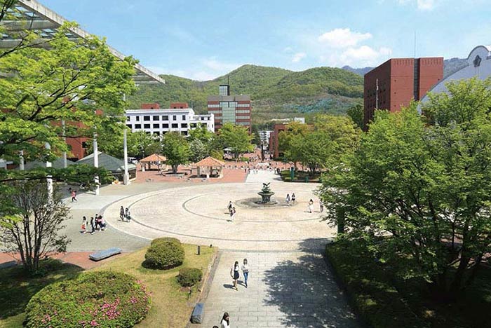 YGU - International College of Liberal Arts (iCLA)